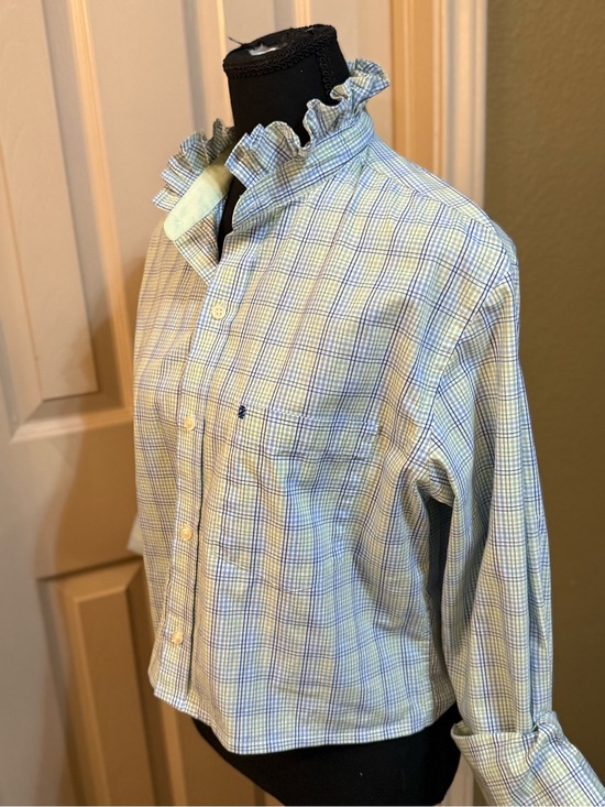 Izod Tops - Upcycled Men's Izod Ruffled Collar Button-Up Shirt in Light Blue Plaid